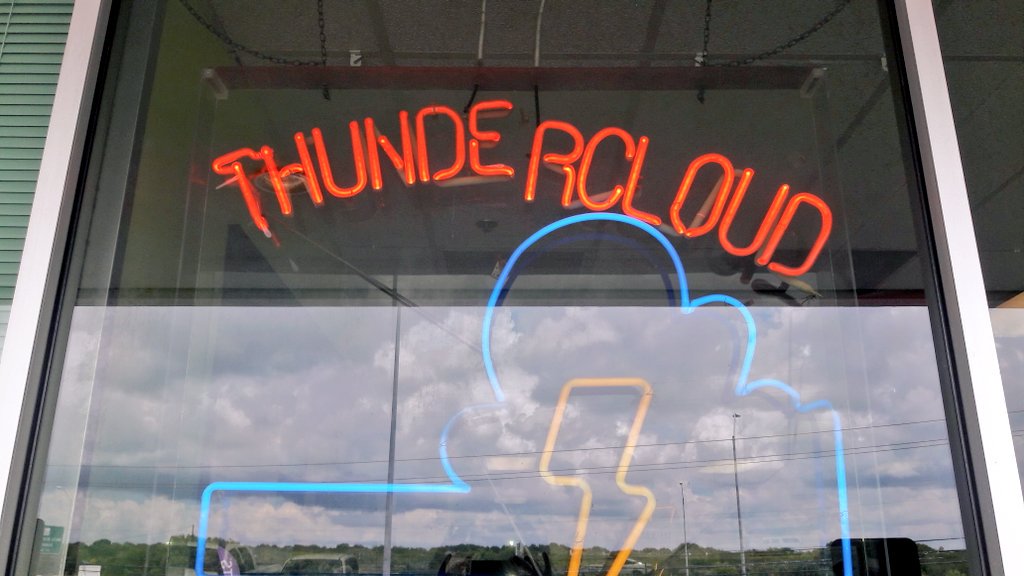 jeffdavisshow's tweet photo. #ThunderCloudsubs 
#dining

Jeff &amp; Karen Davis
&amp;
Daughter
Crystal (Davis) Chandler

#twitter 
#Google 
#socialmedia 
#np 
#jeffdavisshow https://t.co/umCerC8VE1