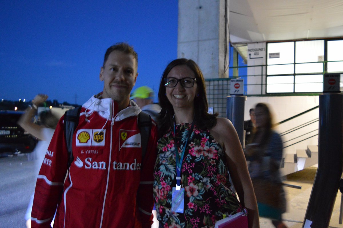 evihorvath23's tweet photo. #Seb5 https://t.co/SMsbGldbhw