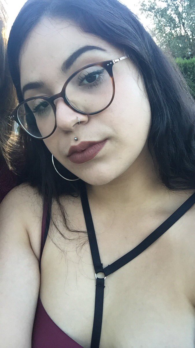 seleirao's tweet photo. Pansexual babe and a bit try-hard #LGBTbabes https://t.co/r5p0u71qSL