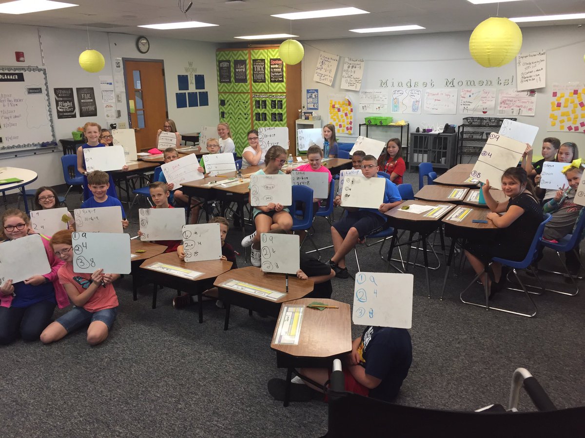 MelissaBondAU's tweet photo. Learning Everyday Math Mental Math procedures #everydaymath4 #gcscpride #success4GIS https://t.co/wPN45z89NM