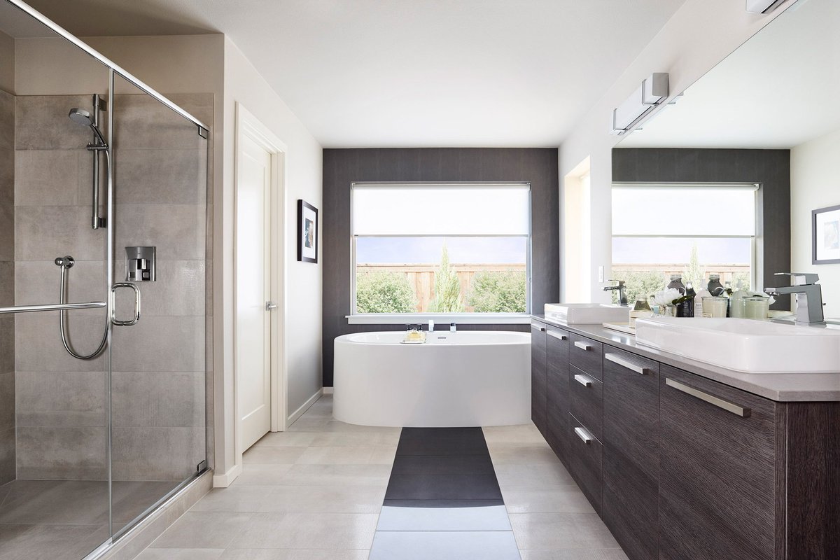 mainvuehomes's tweet image. Luxury finishes &amp;amp; fixtures come w/ every #MainVue at no added cost. Take a look...

TX: bit.ly/2n7NvGi
WA: bit.ly/1OJLLGE