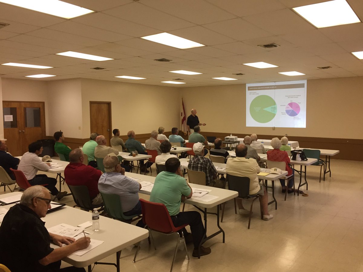 Full house tonight <a href="/GenevaCoExt/">Geneva Co. Extension</a> with <a href="/ACESedu/">Alabama Extension</a> Dr. Tufts