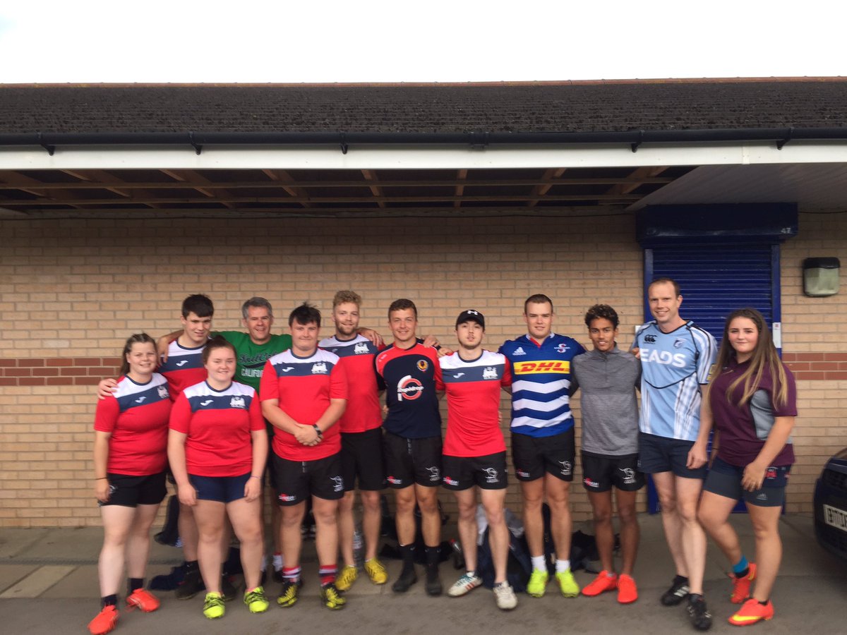 TeamOSullivan5's tweet photo. Great turn out for @DoncasterTouch Teams tonight at @BarnsleyRUFC for #barnsleytouch tournament #O2Touch #doncasterisgreat #Southyorksbiz https://t.co/eb3uDCw8sI