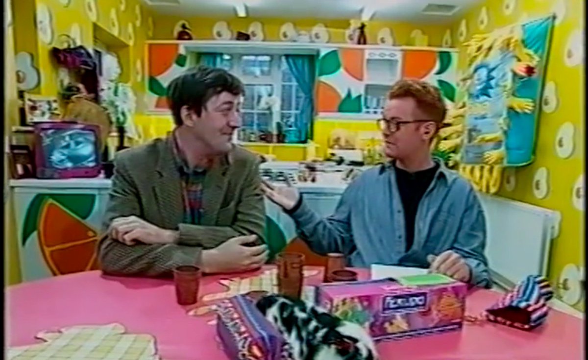 GamesHubStore's tweet image. BLOGPOST: It's making a come-back. 
Looking Back..and Forward at the Iconic Dice Game, Perudo! See Stephen Fry..gameshubstore.com/blog/looking-b…