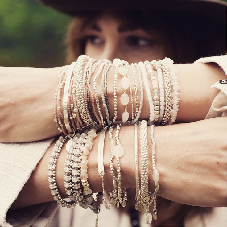 Check out our most popular contest : bit.ly/2vtBvmg Upload your own friendship charm bracelet for a chance to win prizes!!✍️🖥️💝