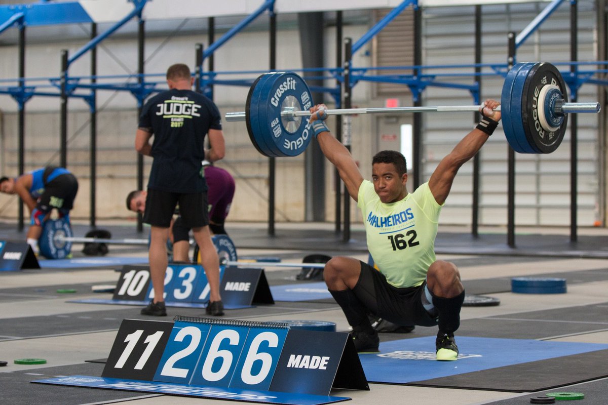 CrossFit's tweet photo. What's your 1-rep-max snatch?

16-year-old Taylor Babb snatched 195 lb. and 17-year-old Guilherme Malheiros snatched 291 lb. in Event 1. 😳 https://t.co/vtOHUlHtrD