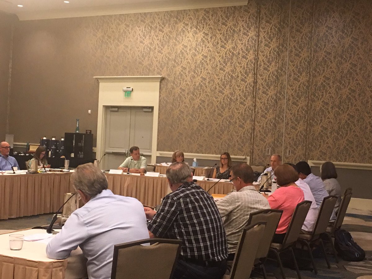 Wasbe_ED's tweet photo. Business panel at @WorkforceWash retreat: "interested in pathways for students to pursue employment with us" #WAedu #careerreadiness https://t.co/OrrLMUHKp0