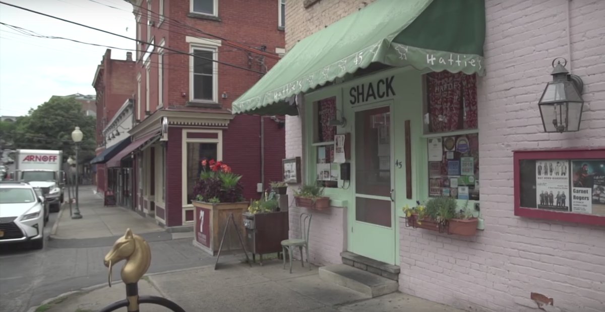 Bobby Flay Talks About the Saratoga Experience and an Iconic Restaurant #BCSweepstakes #WinAndYoureIN   - sot.ag/6xLpn