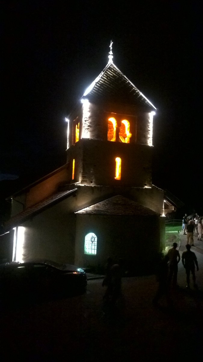 Bertrand_LACHAT's tweet image. J'inaugure la magnifique mise en lumière de l'église de #StJeanLeVieux par le @SEDI_38 avec #Serpollet et #WE-EF #LED #Grésivaudan @fnccr