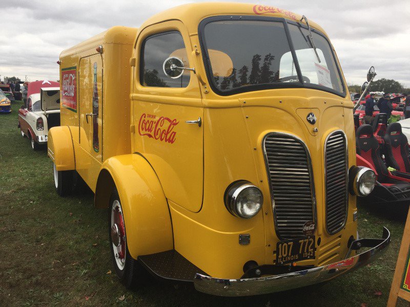 Regional_Intl's tweet photo. classic @Intnltrucks was spotted at a car show in Morris,IL.#tbt #oldtrucks #vintage #classic #collection #GotDiesel https://t.co/ZXifv5WH3P