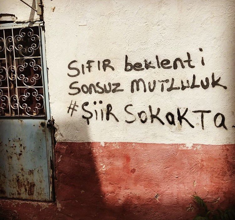 Beklentilerden sıyrıldıkça yakalayacağız mutluluğu.