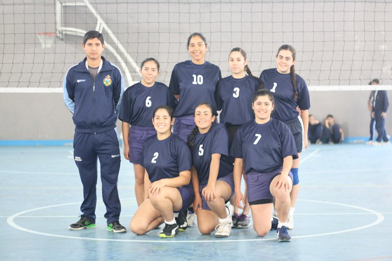 UNLZoficial's tweet photo. Las chicas de #Voley en los #JUR2017 🏐
@UNLZoficial, @UNQoficial, #ModeloLomas, #InstitutoNaval https://t.co/yJhy5njzGW