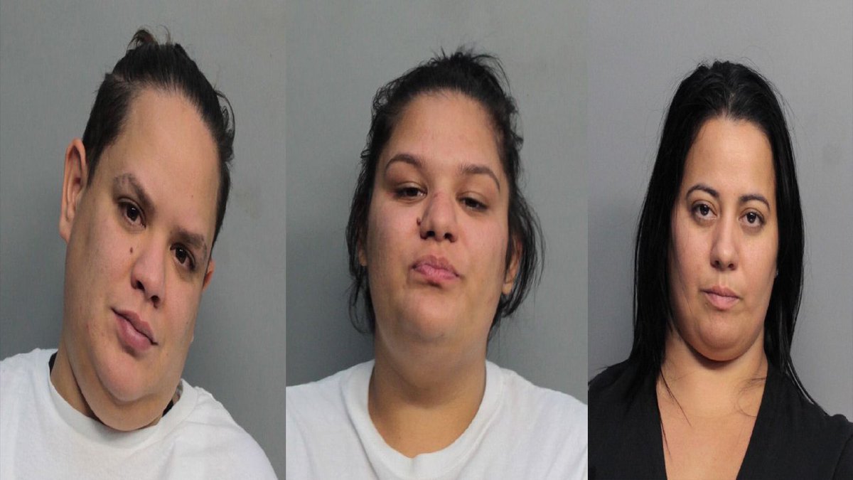3 women accused of stealing from 32 Walgreens, CVS stores throughout Miami-Dade bit.ly/2u5wNrt https://t.co/mB0Jwil0XZ