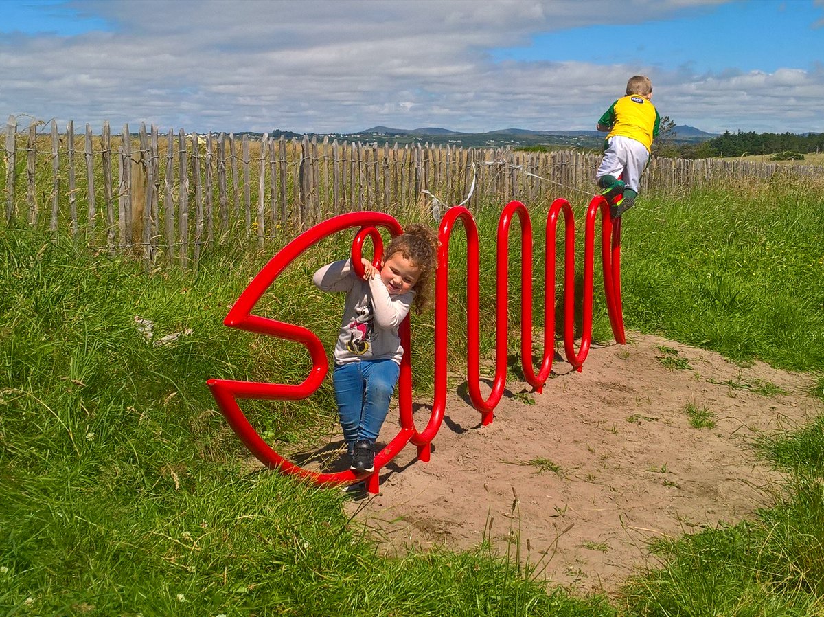 curioussnapper's tweet photo. Murvagh beach bike stand/climbing frame #bikestand #Donegal #cycle #beach #murvagh #wildatlanticway #fish #fun #cycletothebeach #coolkids https://t.co/366xgxq3tc