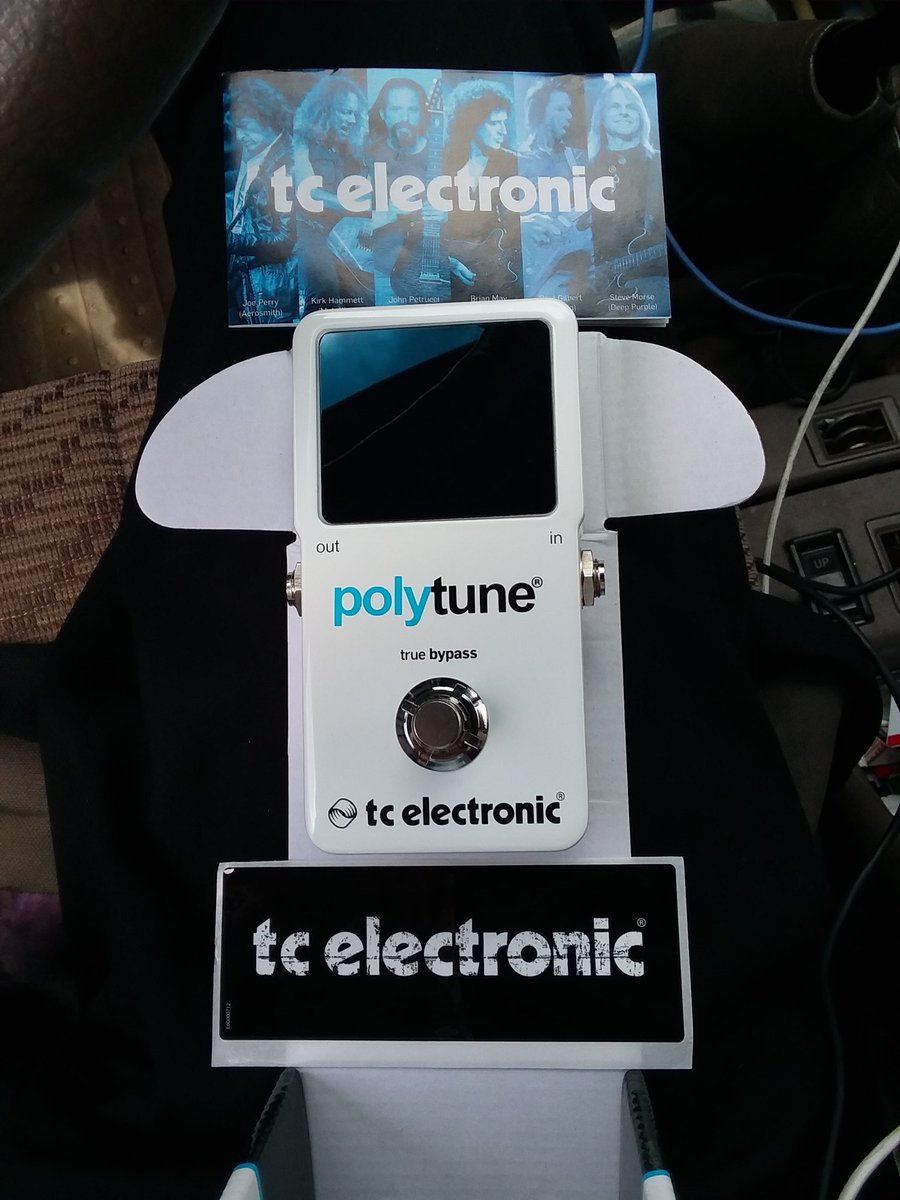 JMB7478_'s tweet photo. Shout out to @tcelectronic for making a worth while tuner 👌🤘#TCelectronic #Polytune2 #Polytune https://t.co/z5e25VERcT