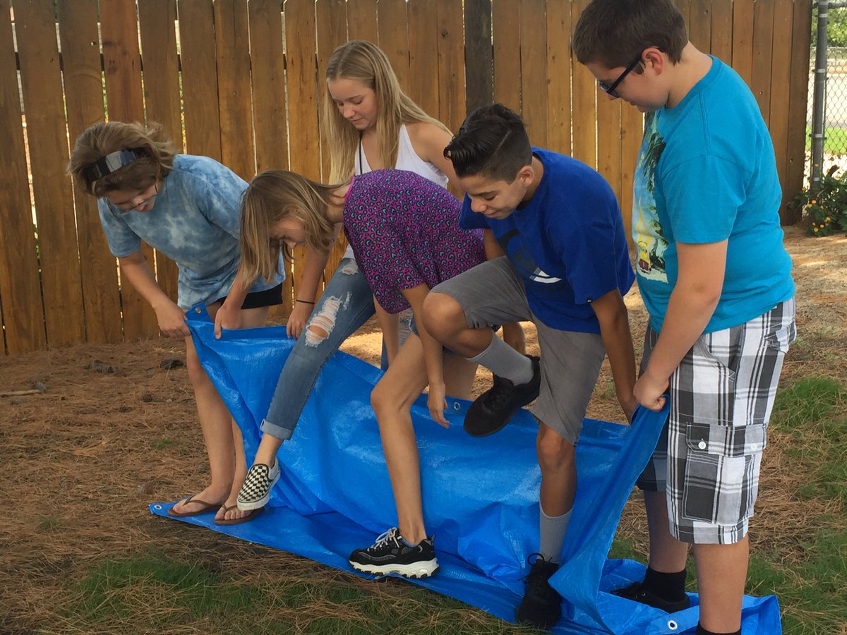 Clem_Yb's tweet photo. @ClementRUSD @yearbookforever Teamwork is essential for a yearbook staff. https://t.co/6Bu0v7wkKd