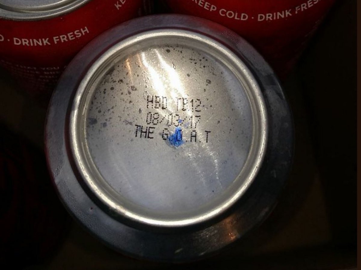 A famed Massachusetts brewery sent out beer cans with a birthday message for Tom Brady trib.al/NjAnpTd