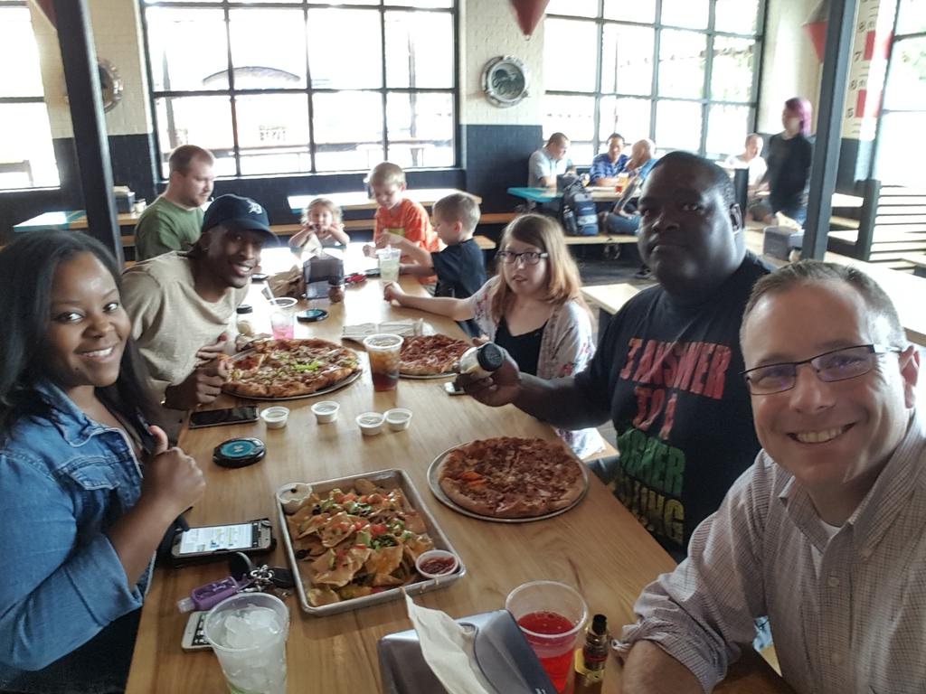 thatcodyfarmer's tweet photo. Having lunch with Austin's finest. Team Untouchables top sales and service agents! @Austin_MSS #TuggleNation #summitbound2017 https://t.co/ElcGGEsEhk