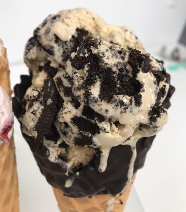 ACreamery's tweet photo. Retweet if "Coffee Oreo" is the best ice cream ever created🍦 https://t.co/eDDQdlPHsT
