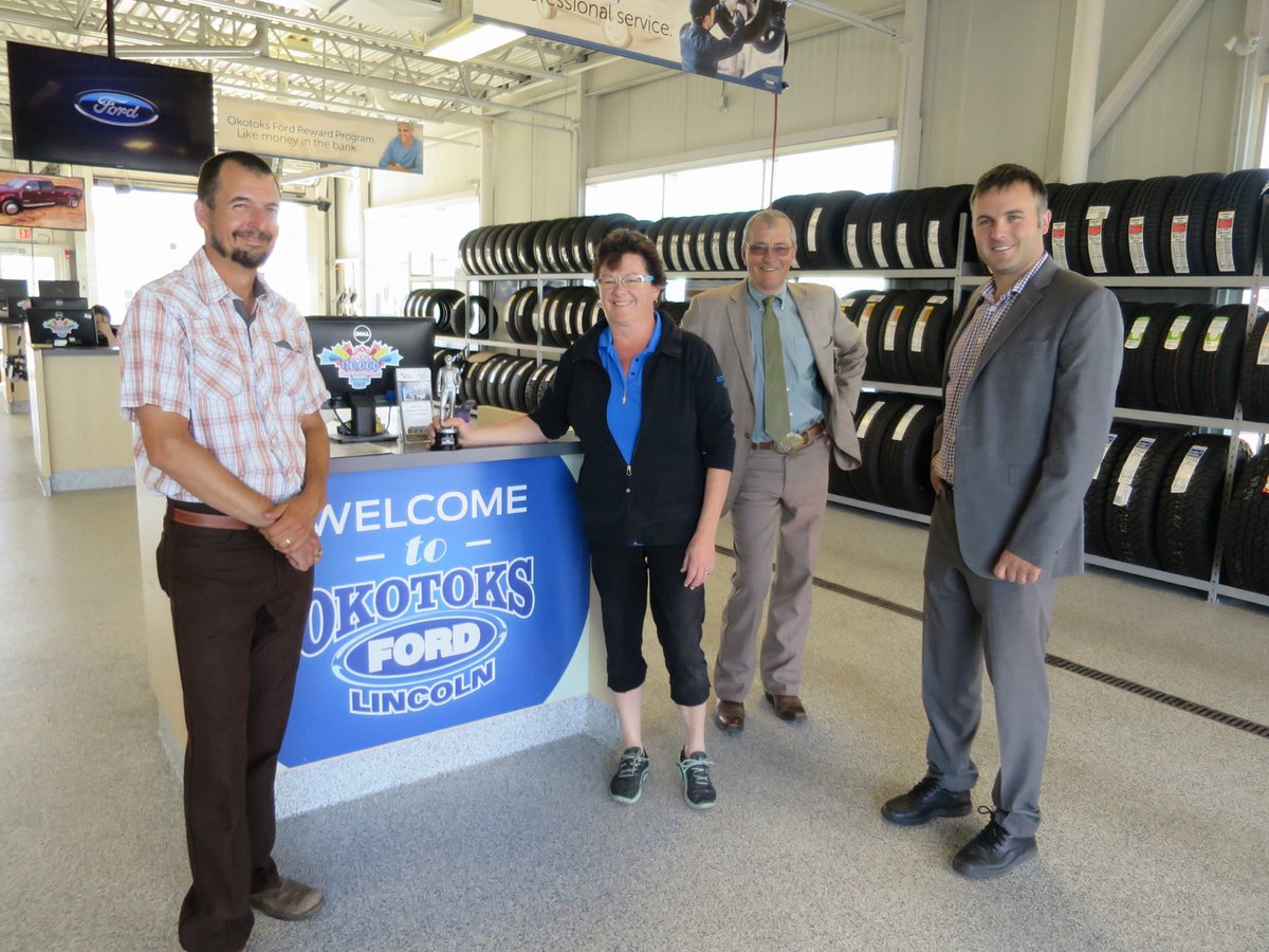 Congrats to <a href="/OkotoksFord/">Okotoks Ford</a>'s Julie Niles for winning 11th in <a href="/FordCanada/">Ford Canada</a>'s Western Canada Peak and Summit Performers! bit.ly/2vxIBqB