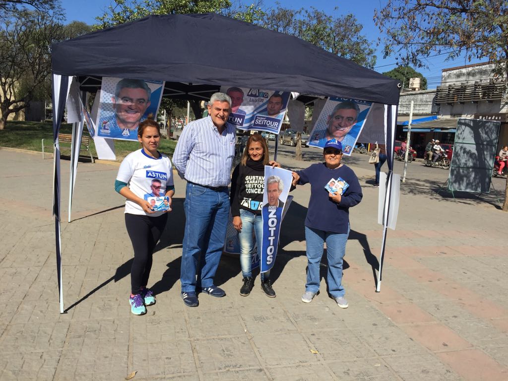 AstunMarcelo's tweet photo. Seguimos trabajando 💪 somos compromiso,somos unidad y renovación #OranElige 
@AstunMarcelo DipProvincial
@AndresZottos  DipNacional https://t.co/rJYotPIKxn