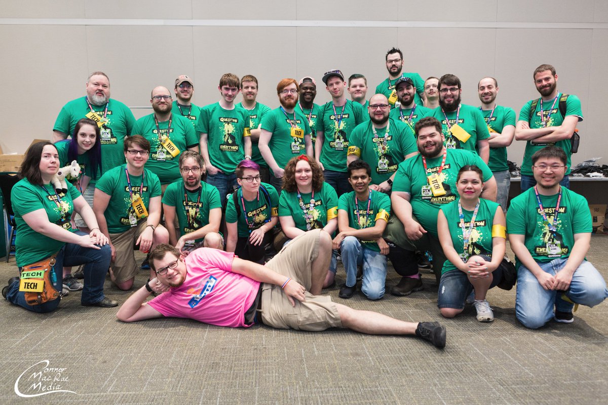 DarkBowler's tweet photo. Sometimes I really love being a photog, just being able to capture moments like this of @grufftech and some of his #TechGuardians #rtxaustin https://t.co/mHKeRG79YO