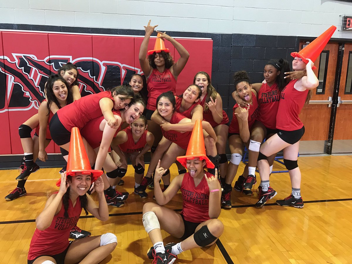 falconsvb's tweet photo. varsity volleyball, let's get it ladies! https://t.co/heSJemKYL9