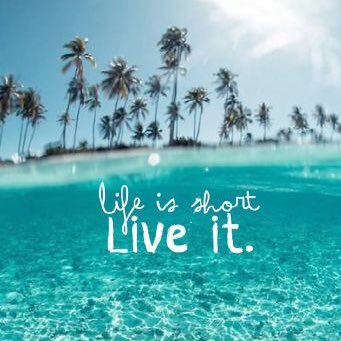ConscienteIn's tweet photo. La vida es corta, vívela! #FelizJueves https://t.co/9nkgW2MsRm