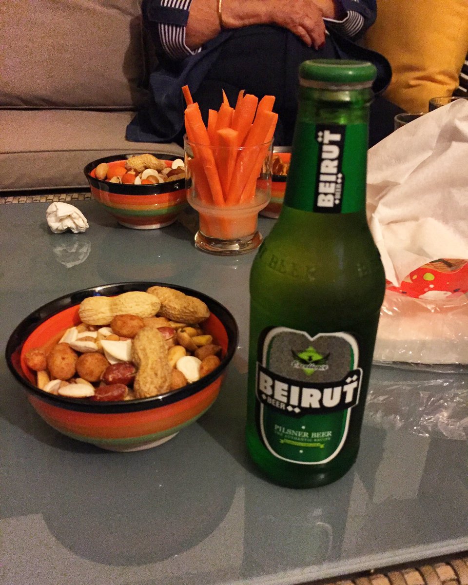 JozefKlil's tweet photo. Soirée libanaise autour d'une bonne #biere du #liban https://t.co/7peCIPheo1