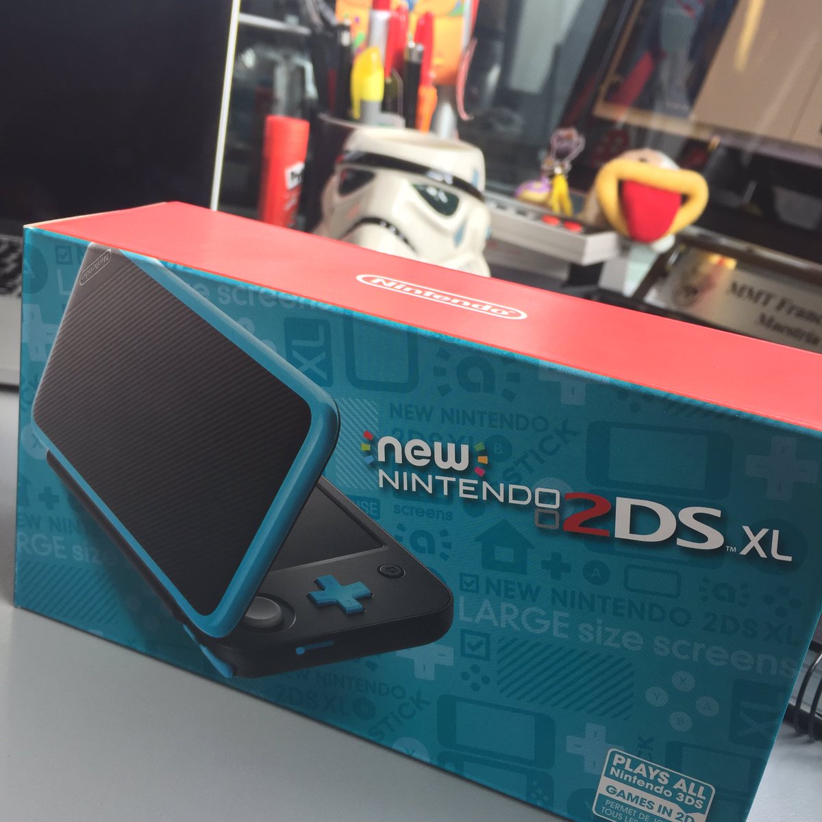 fchinchot's tweet photo. #MiniUnboxing, me sorprendió lo bonito que está el 2DSXL. 😃 https://t.co/BH4DznCohD