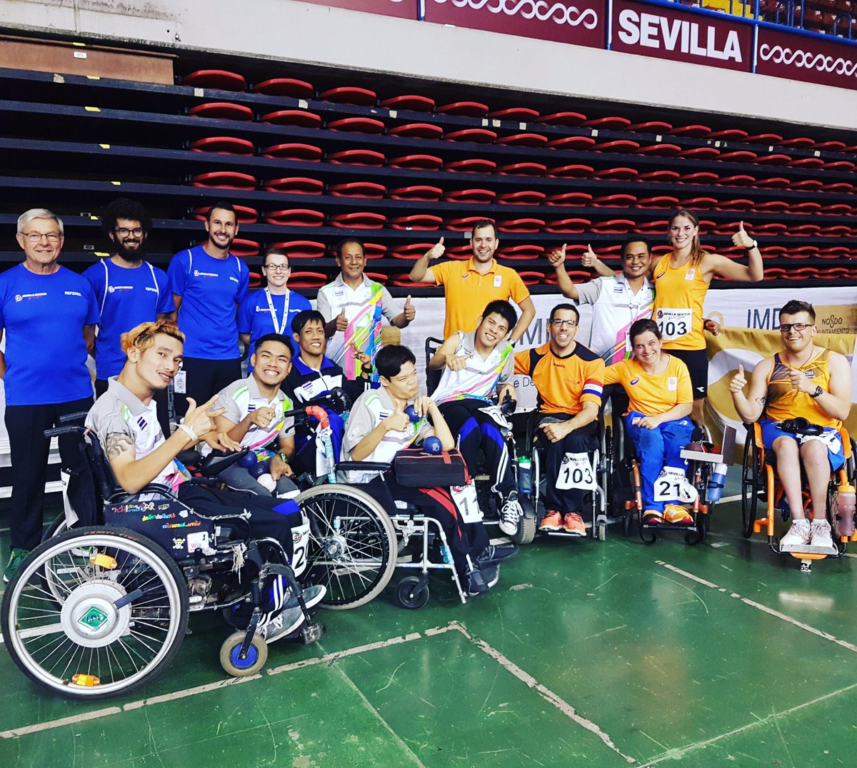 BocciaTeamNL's tweet photo. Zilver met een dikke vette gouden rand! Thailand was nog een maatje te groot, maar wat waren we GOED dit teamtoernooi!🥈👏🇳🇱😃 #boccia #teamNL https://t.co/sehDxS6mU0