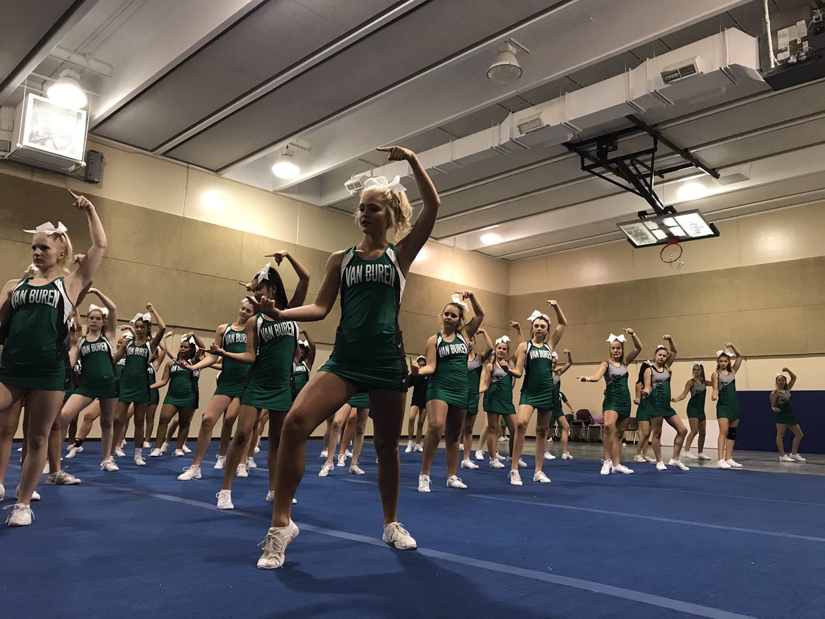PointerCheer's tweet photo. Last day of Cheer Clinc 2017! #VBCheer #PointerPride https://t.co/E7mcx4QuNh