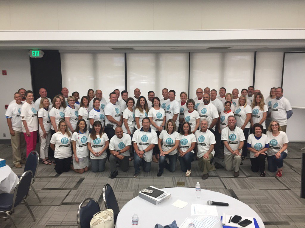 GUHSD_schools's tweet photo. And that's a wrap! Group shot of the fabulous #GUHSD certificated management team. #720STRONG https://t.co/up9lyGh8e1