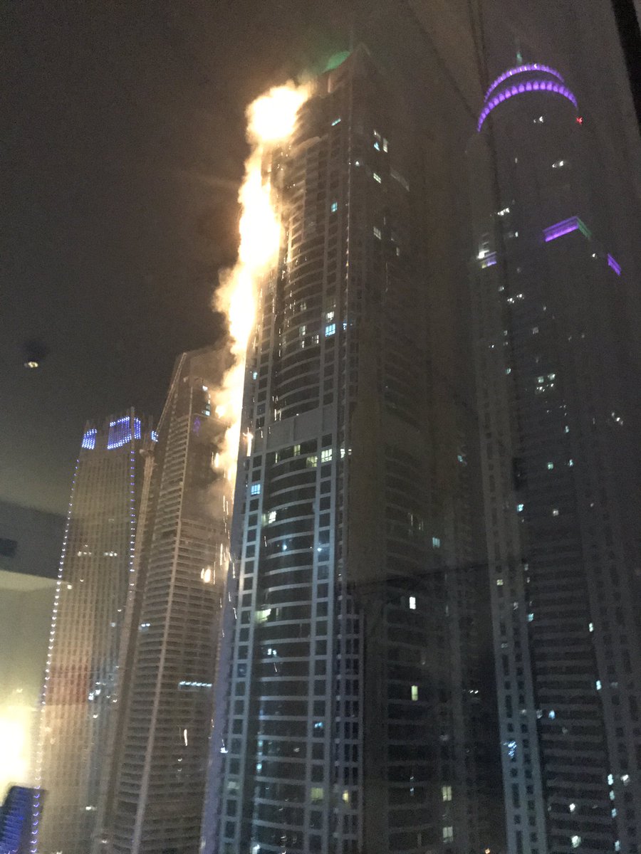 Massive fire rips through world's largest residential building in Dubai... DGVjj7qV0AED7aJ