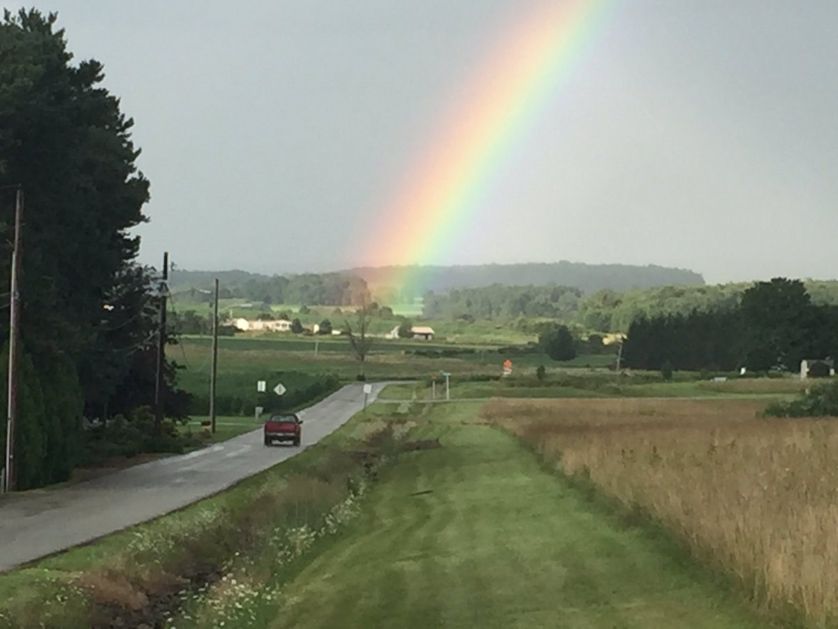 Erika_Stanish's tweet photo. What a view in Somerset! #endoftherainbow @6Weather @WJACTV https://t.co/t7yIERoYXj