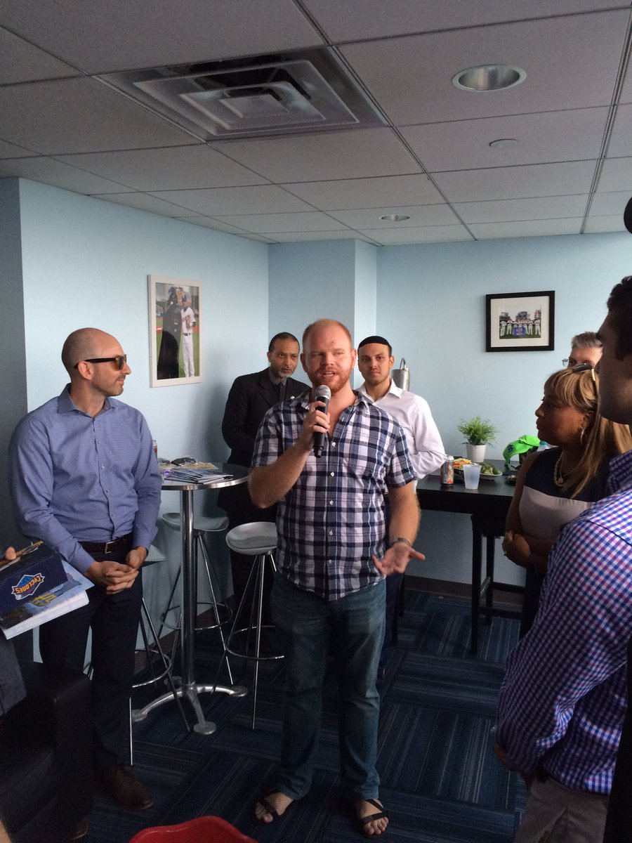 BrooklynChamber's tweet image. #YoungBK chair @JonathanJJudge of @Codacity speaks to the crowd at the @BKCyclones event!