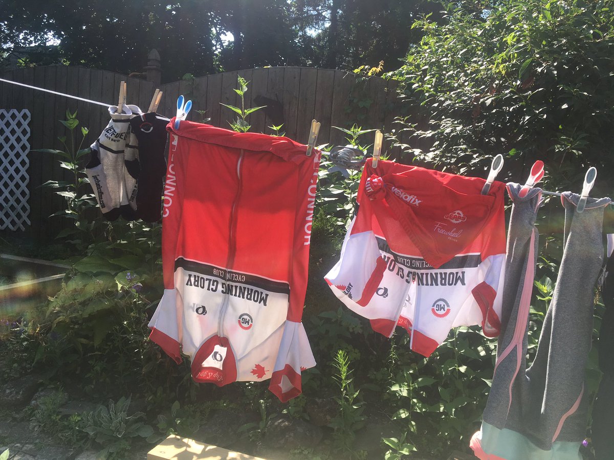 Big &amp; little #bike riders! Have kids, live in #Toronto <a href="/MGCCYouth/">MGCCYouth</a> #cycling wants to help them learn skills info: m.facebook.com/MGCCYouth/