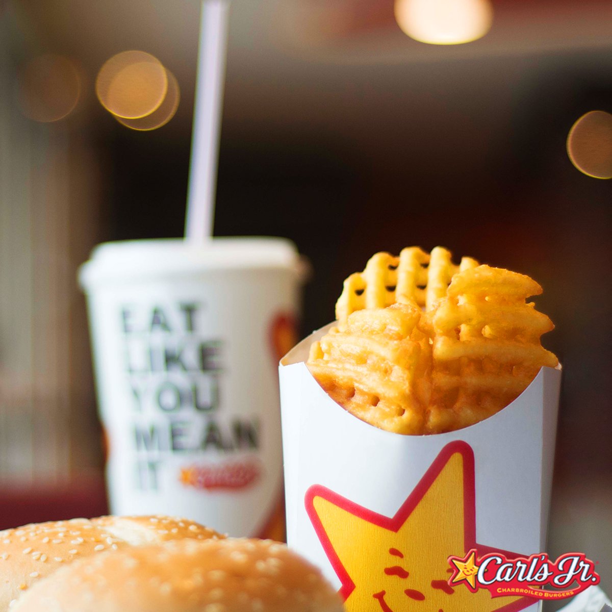 Un nuevo día es una nueva oportunidad para comer en serio. #CarlsJr