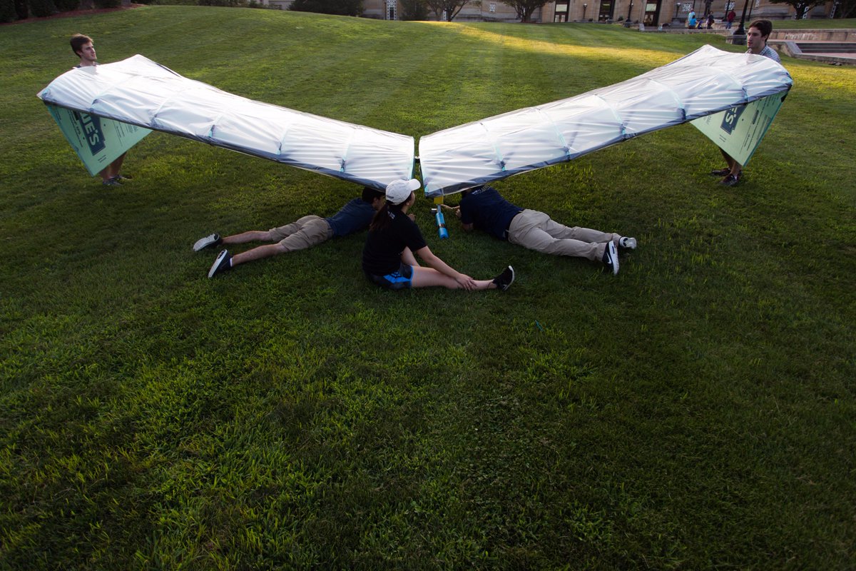 jham1496's tweet photo. The Roc-ettes, a team of Pitt engineers taking part in Red Bull Flugtag Saturday, tests their craft at Soldiers and Sailors. https://t.co/dJYLoMXQxH
