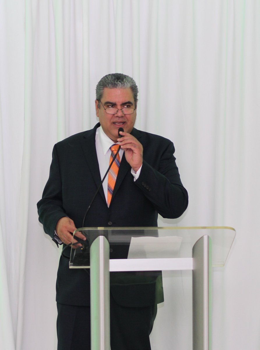 opcpr's tweet photo. Nuestro presidente, Angel Rodríguez, inicia la conferencia de prensa. Este reconoce que se sometieron sobre 200 participaciones. #OPCPR https://t.co/k7QNA7VAAM