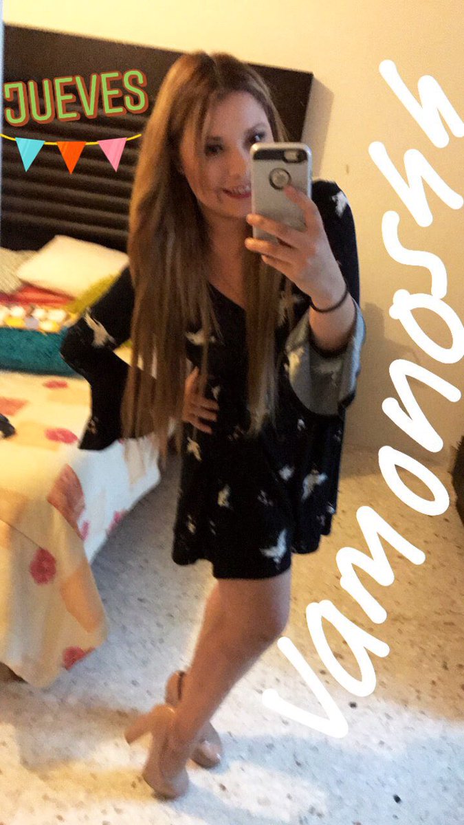 nadialsaenz's tweet photo. #vamonoshh #shhh  #juevesbday #michus #♥️😍😘 https://t.co/RcfAhQp10e