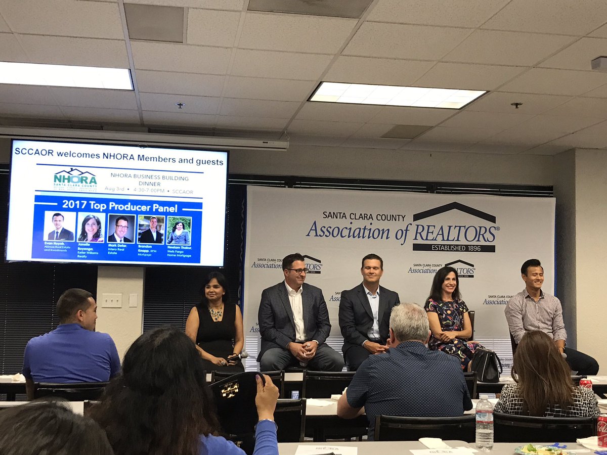 mrjeffvo's tweet photo. The best time spent is with the top producers in the real estate industry. Moderated by @HildaRamirez1 #NHORA, #SCCAOR, #TopProducer https://t.co/nKpc86nU3w