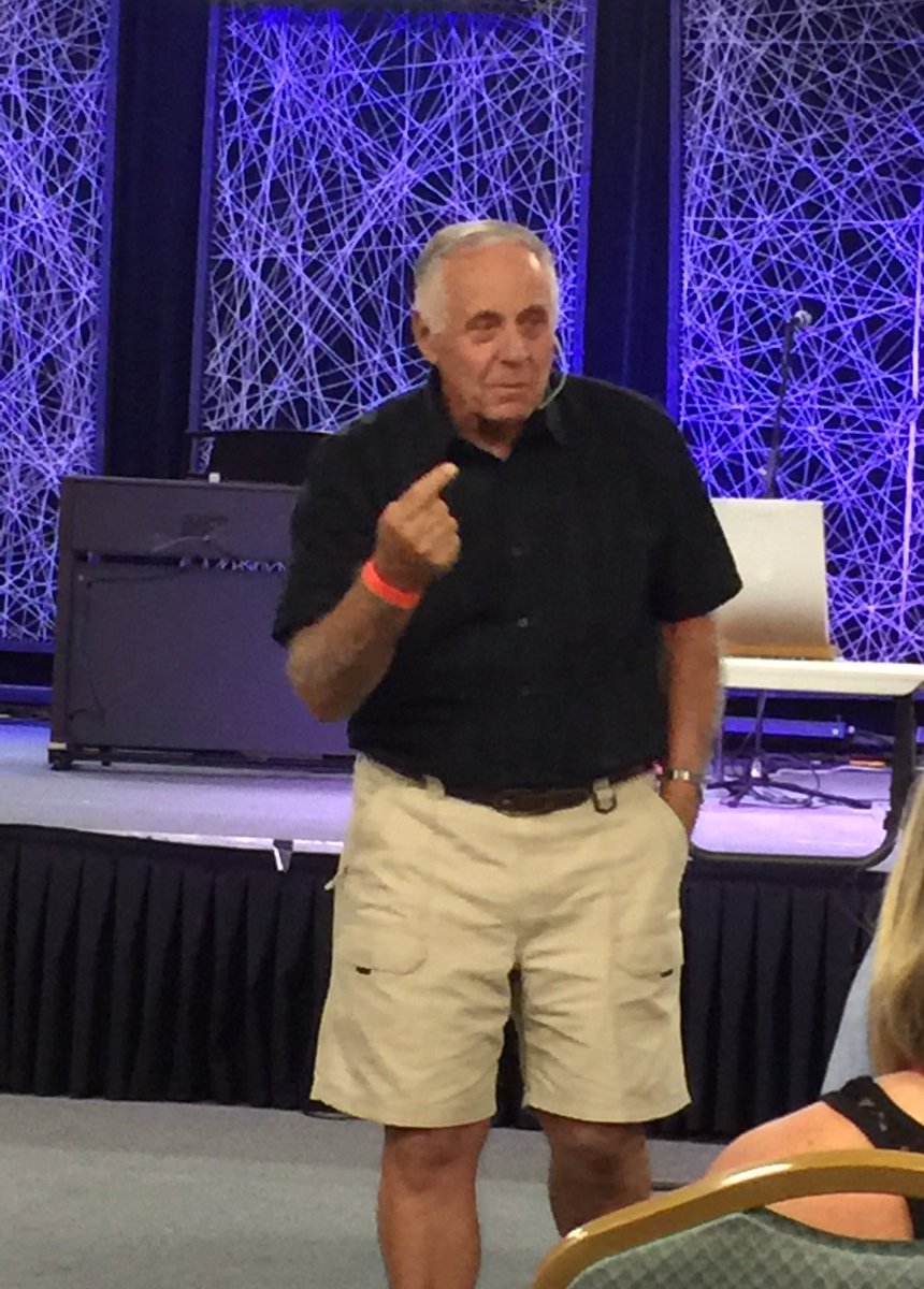 CFHNetwork's tweet image. Passionate teaching on the 'Neuroscience of Parental Affection' by Gary Ezzo this evening at GFI Famiky Conference 2017