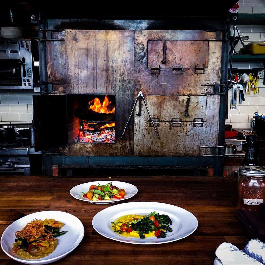 Fireplace is lit!! 🔥🔥