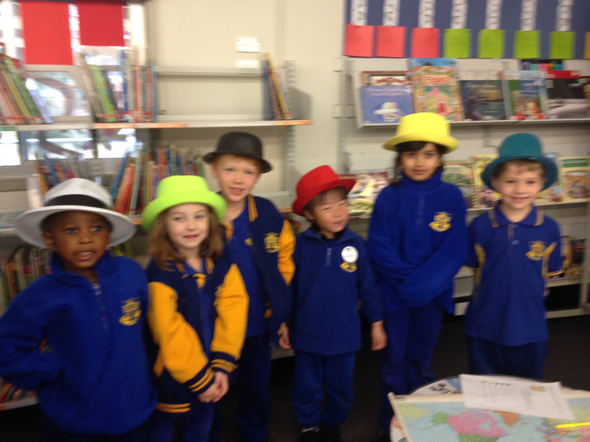 Goldie's Library (@bardiawyber) on Twitter photo #thinkinghats stage 1 use deBonos hats to critically respond to children's shortlist books #thinkinghats stage 1 use deBonos hats to critically respond to children's shortlist books
