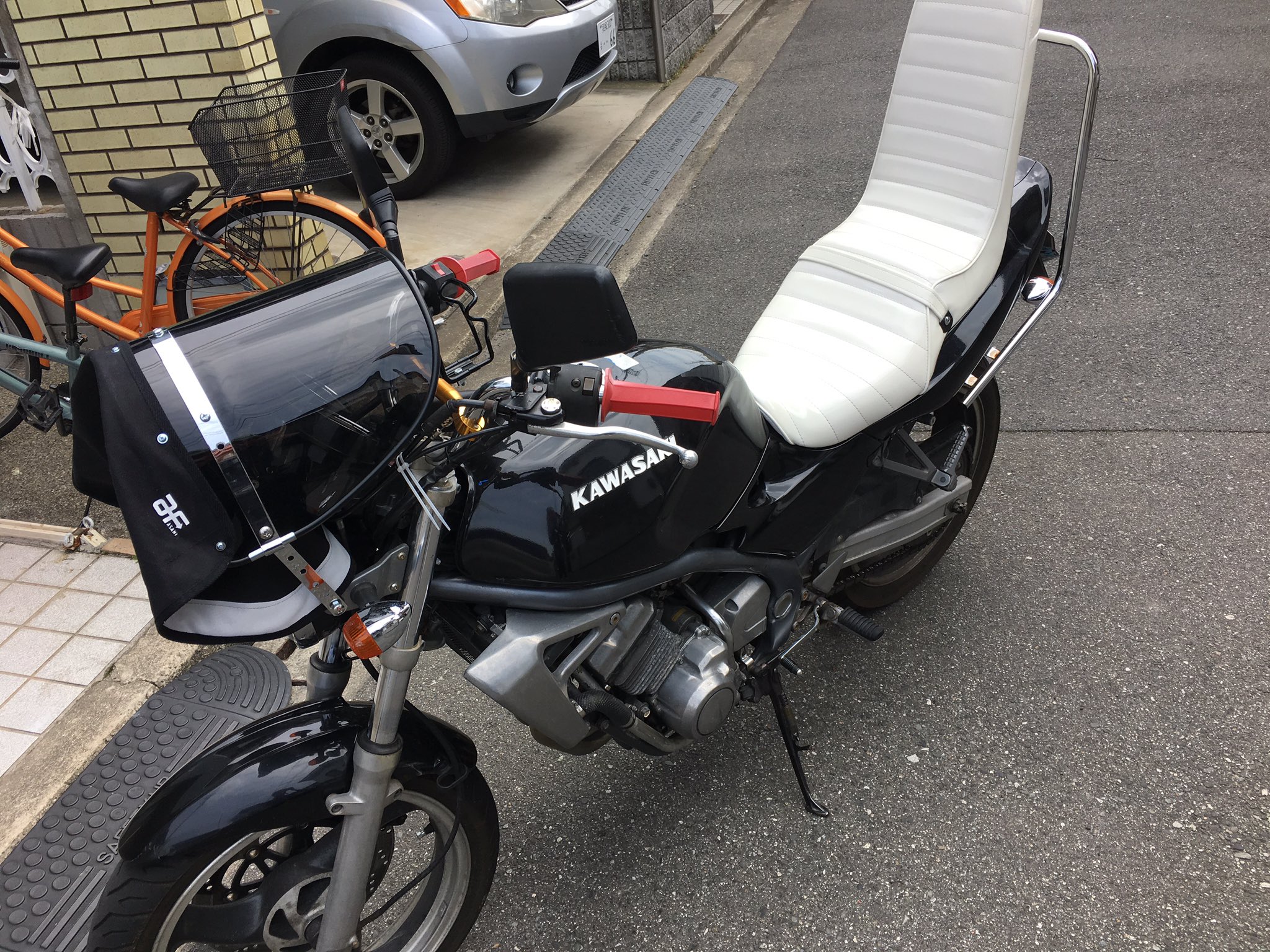 バリオス1型三段シート 凄まじい バリオス1型三段シート 凄まじい