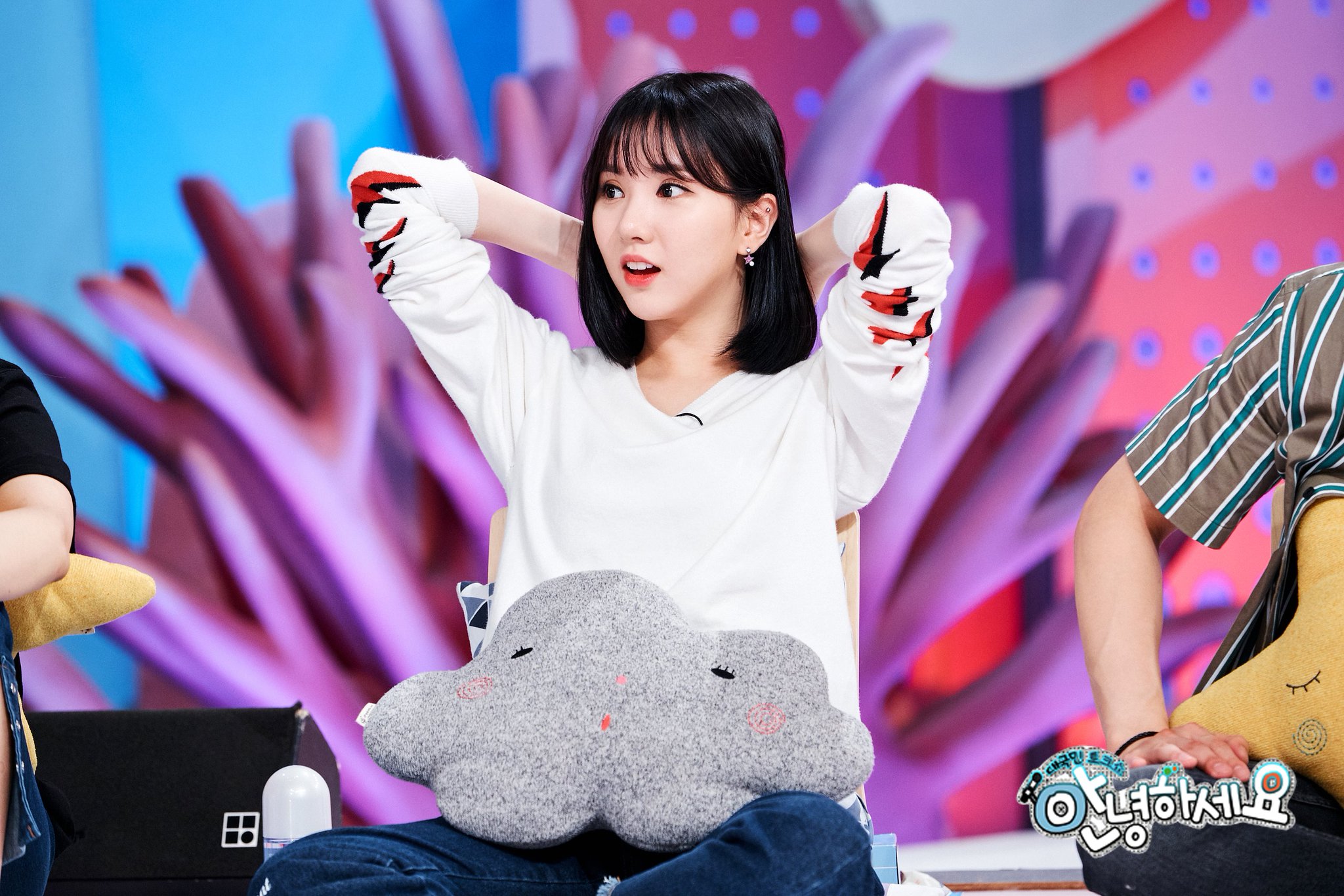 DGX1H0iUMAEOUjp.jpg:large