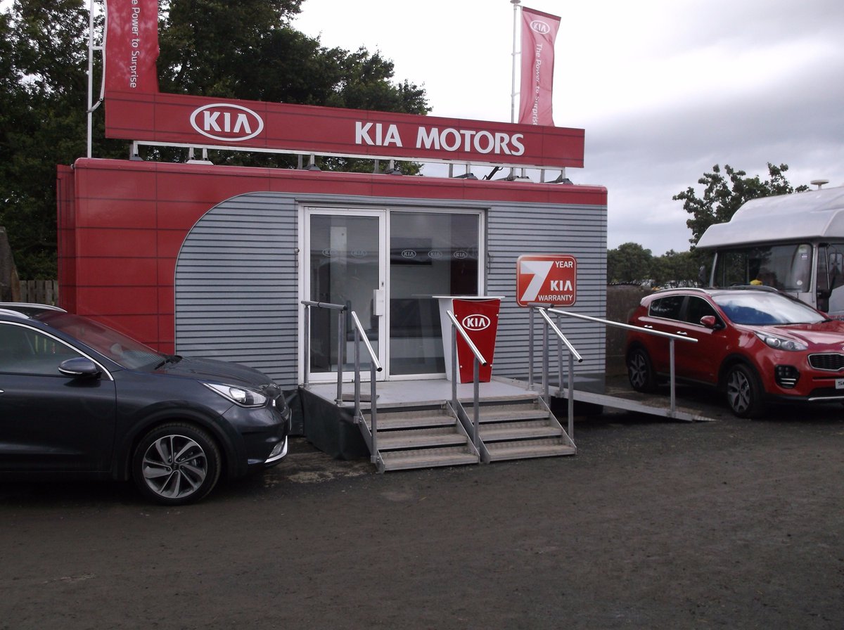 ProExEvents's tweet photo. What a great week it was with @ROADSIDEGARAGES at the @ArmoyRoadRaces! https://t.co/fu2GvpnBLo