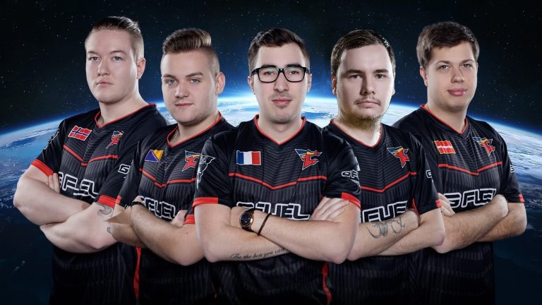 Faze clan team spirit прогноз. Команда FAZE состав. Команда фейз клан. Фейз клан состав. Фейз команда КС.