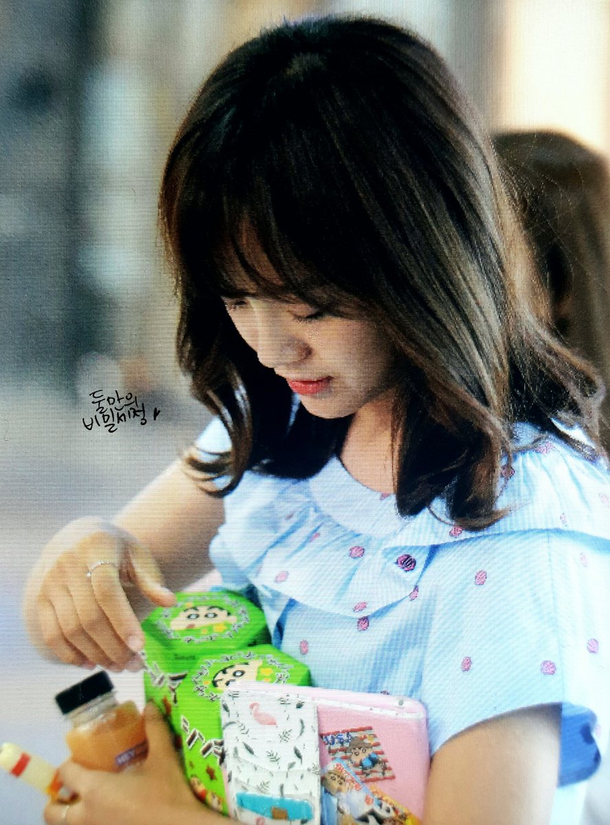 Secret_Sejeong's tweet photo. [170804 김포공항 프리뷰]
워터파크는 많이 덥진 않았늬 ㅎㅅㅎ
오랜만에 본다고는 했지만
학교를 맨날 보고 있다구><!!
#김세정 #세정 #Sejeong #구구단 #gugudan https://t.co/7OVvuwmkvi